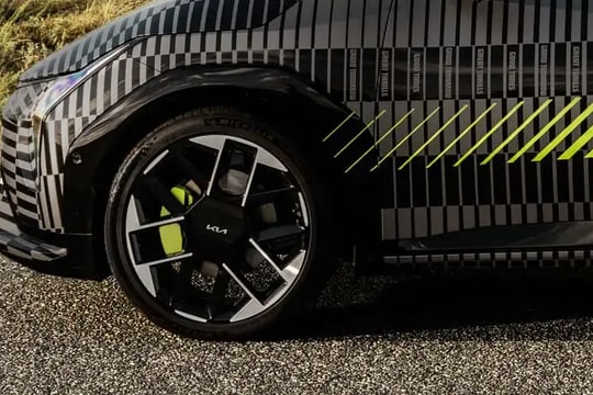 Kia EV4 GT lộ diện: Sedan hiệu năng cao thách thức thị trường
