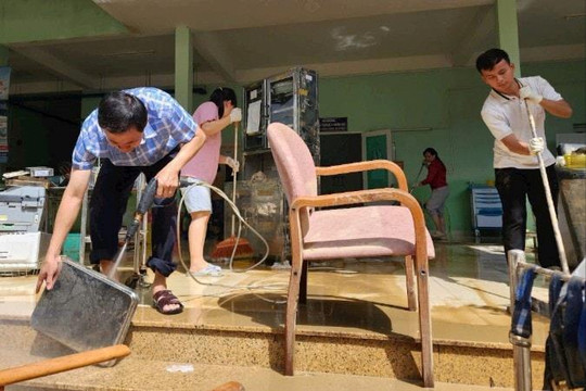 Chú trọng chăm sóc sức khỏe nhân dân sau lũ