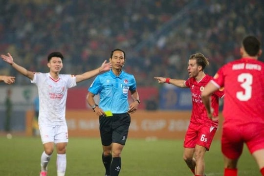 Công tác trọng tài vẫn là vấn đề nhức nhối của bóng đá Việt Nam