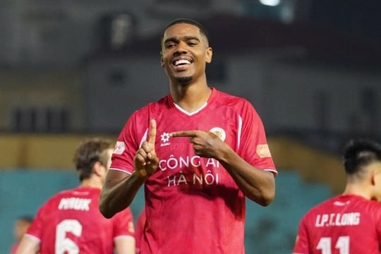 CAHN mất tiền đạo chủ lực trước trận quyết đấu Beijing Guoan