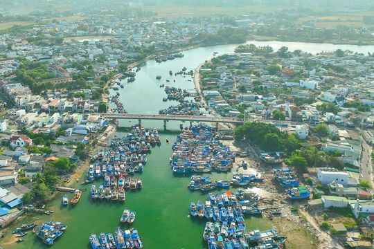 La Gi chủ động ứng phó áp thấp nhiệt đới gần biển Đông