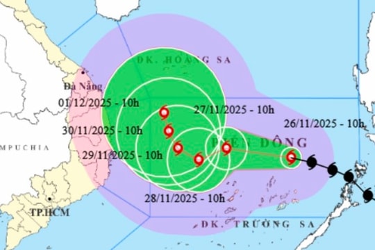 Thủ tướng yêu cầu triển khai các biện pháp cần thiết cao nhất để phòng, tránh, ứng phó bão số 15