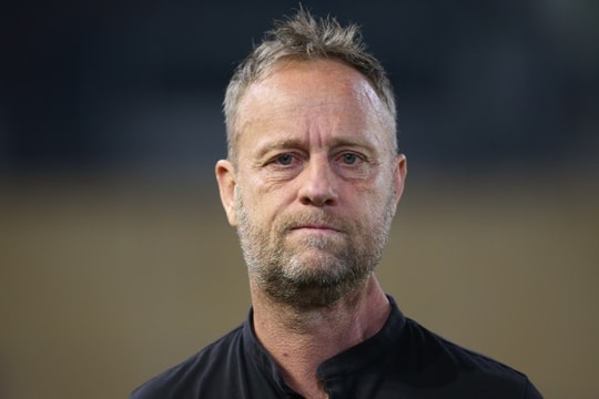 CAHN gặp khó tại cúp châu Á: HLV Polking quyết thắng dù vắng Alan