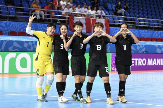 Thái Lan thắng Canada 6-3, rộng cửa vào tứ kết World Cup