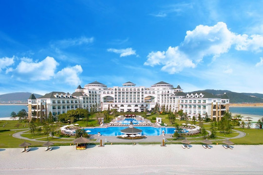 Vinpearl Hạ Long: Trải nghiệm resort 5 sao trên đảo Rều
