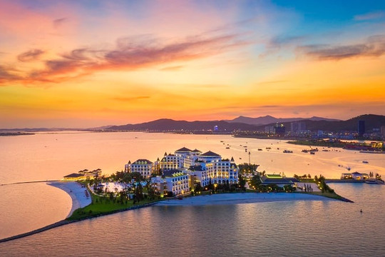 Cẩm nang Vinpearl: Khám phá các điểm đến từ Bắc vào Nam