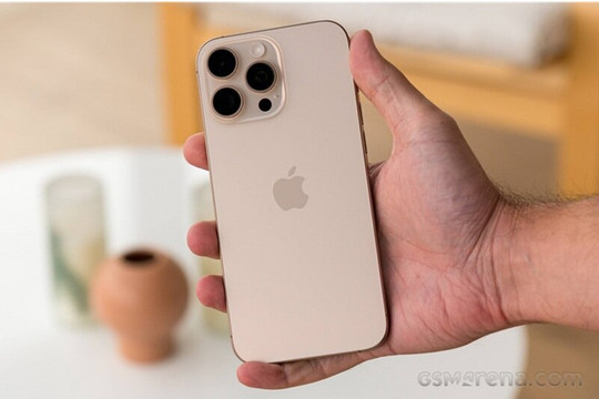 Phân tích iPhone 16 Pro Max 256GB: Hiệu năng, camera Wi‑Fi 7