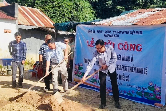 Lan tỏa tinh thần đại đoàn kết vùng DTTS