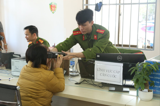 Lâm Đồng hoàn thành hơn 86% thu nhận tài khoản định danh mức 2