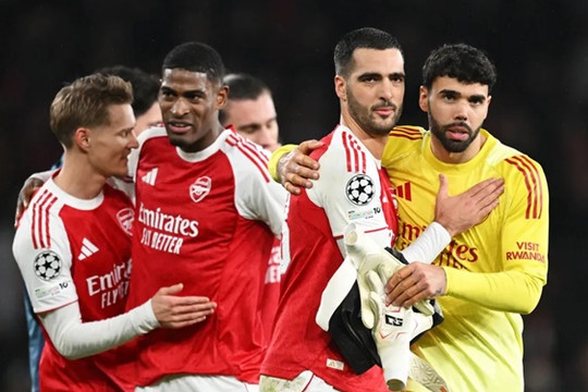 Arsenal hạ gục Bayern, được ca ngợi là đội mạnh nhất châu Âu