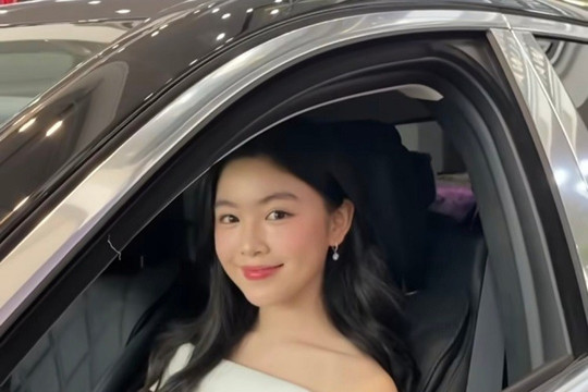 Lọ Lem, con gái MC Quyền Linh, sở hữu Maybach S450 ở tuổi 19
