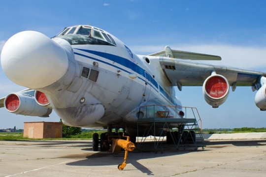 Ukraine phá hủy A-60 gắn laser của Nga ở Taganrog-Yuzhny