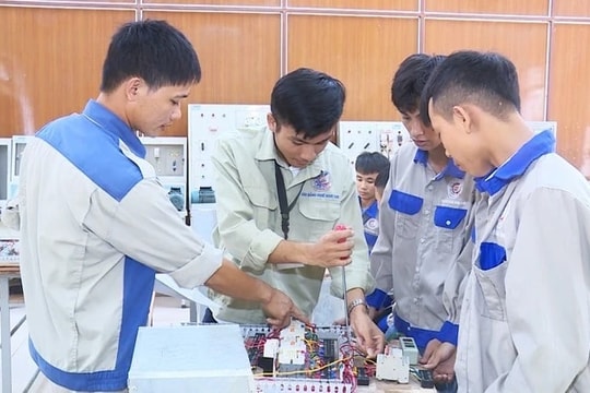 Phát triển giáo dục nghề nghiệp vùng nghèo, vùng khó khăn