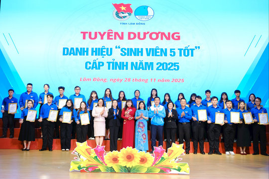 Rèn luyện của những Sinh viên 5 tốt