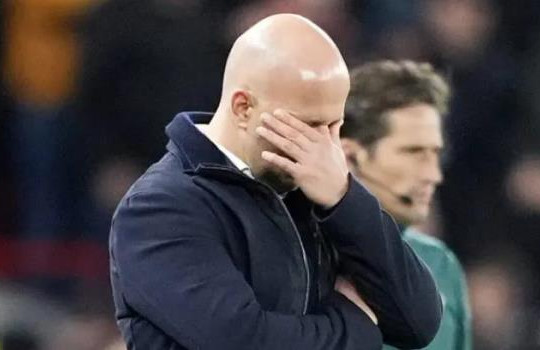 Áp lực sa thải Arne Slot: Liverpool sẽ từ bỏ bản sắc?