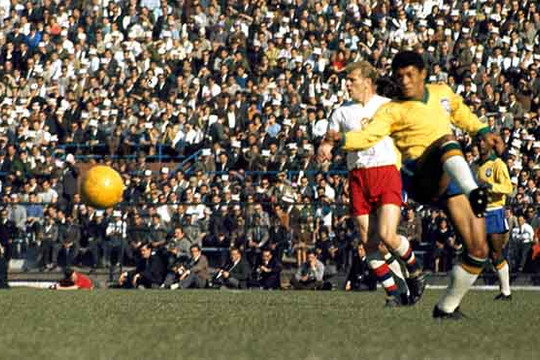 Garrincha 1962: Đôi chân dị biệt chinh phục World Cup