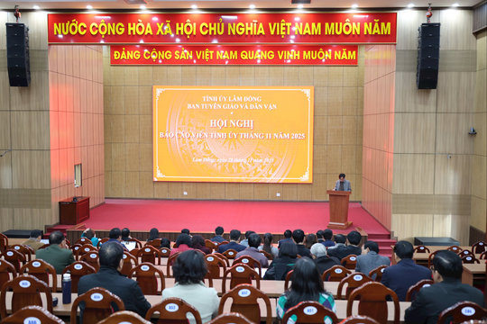 Hội nghị Báo cáo viên Tỉnh ủy Lâm Đồng tháng 11/2025