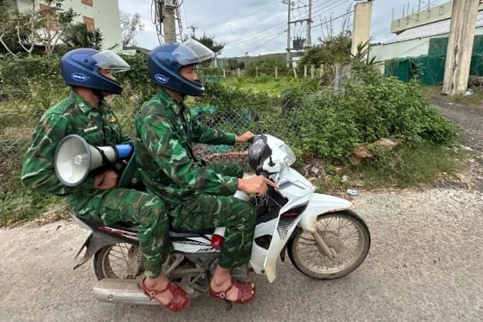 Bộ đội Biên phòng Đắk Lắk chủ động ứng phó với bão số 15 và giúp nhân dân khắc phục hậu quả lũ lụt