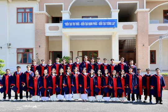 Phát huy giá trị nguồn lực nhân văn cho sự phát triển mới