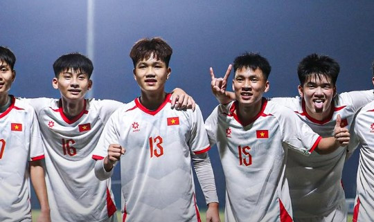 U17 Việt Nam thắng đậm Macau 4-0, rộng cửa vào VCK châu Á