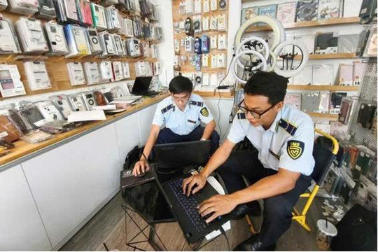 Âu lo với hàng hóa “trôi nổi”