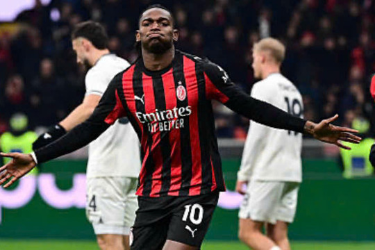 Lên đỉnh Serie A