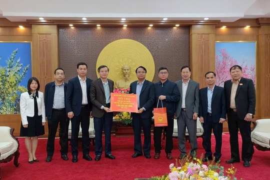 Học viện Chính trị Quốc gia Hồ Chí Minh hỗ trợ Lâm Đồng 1 tỷ đồng khắc phục thiệt hại mưa lũ