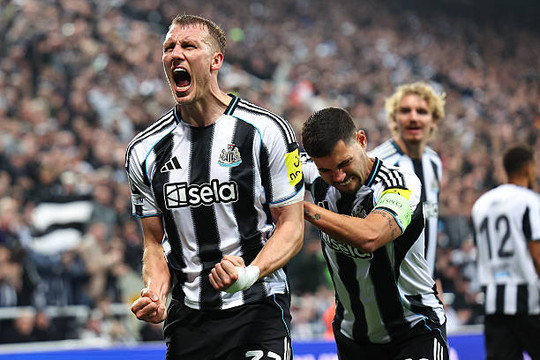 Newcastle vs Tottenham: Pháo đài St James' Park chờ Gà trống sa cơ