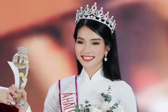 Á hậu Phương Anh nhận học bổng tiến sĩ gần 3 tỷ đồng tại RMIT