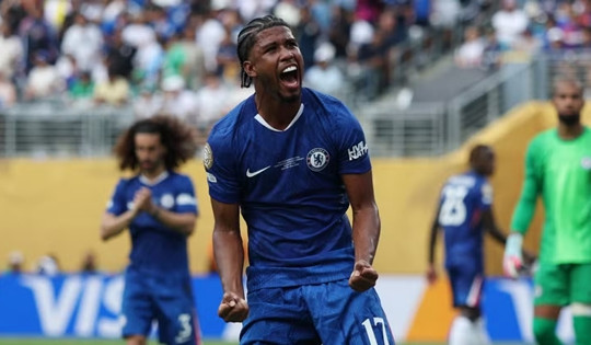 Chelsea mất Caicedo, HLV Maresca có ngay 'cỗ máy' thay thế