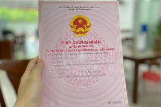 Thấy gì qua vụ việc cấp sổ đỏ chậm hơn 1 năm?