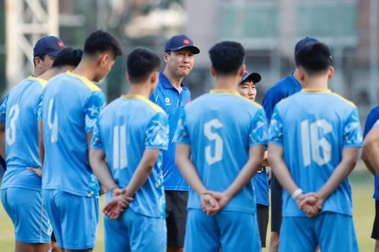 U22 Việt Nam đổi sân tập trước trận ra quân SEA Games 33
