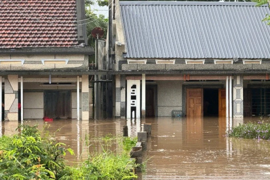 Mưa lớn, nhiều hồ xả lũ, khu vực phía đông tỉnh Lâm Đồng ngập