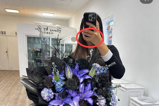 Phạm Hương khéo léo đáp trả tin đồn hôn nhân rạn nứt