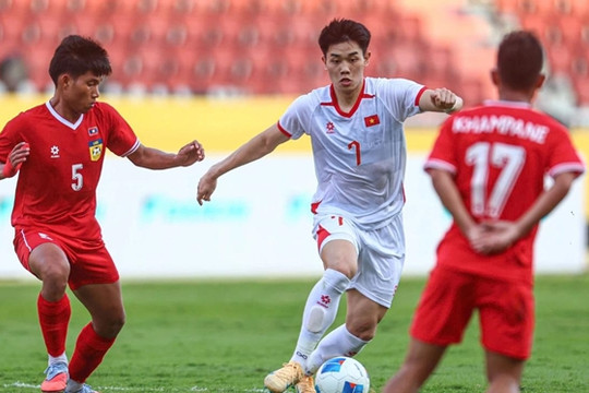 U22 Việt Nam thắng 2-1 U22 Lào: 3 điểm và nỗi lo chiến thuật