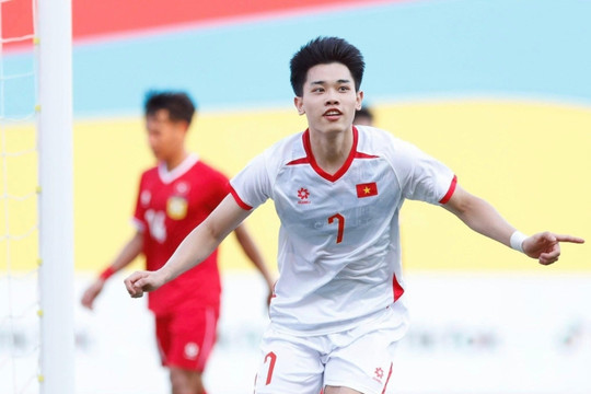Đình Bắc tỏa sáng, U22 Việt Nam nhọc nhằn hạ U22 Lào 2-1