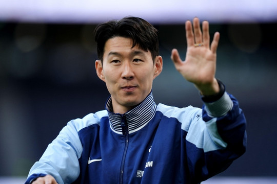 Son Heung-min trở lại London, nói lời chia tay CĐV Tottenham