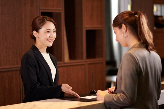 An toàn khách sạn: Lý do lễ tân không bao giờ nói to số phòng