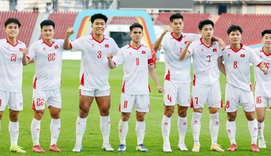 U22 Việt Nam 2-1 Lào: Thắng nhọc nhằn và triết lý Kim Sang-sik