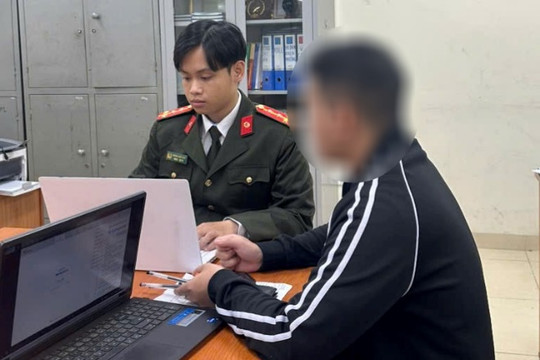 Công an Hà Nội giải cứu nam sinh viên bị “bắt cóc online”