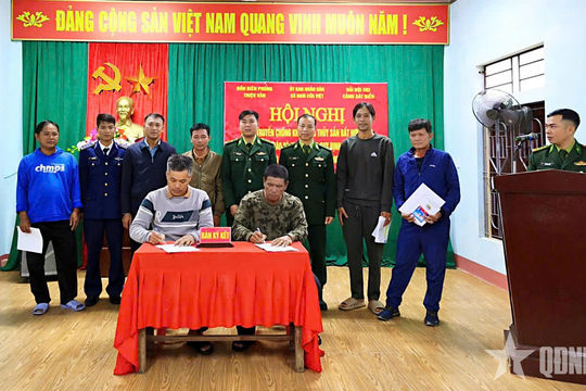 Bộ đội Biên phòng Quảng Trị: Tuyên truyền phòng, chống khai thác hải sản bất hợp pháp cho ngư dân