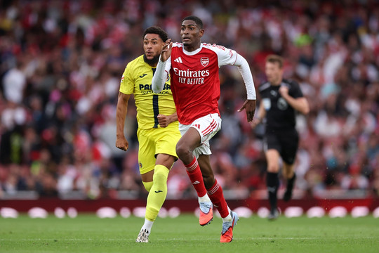 Cristhian Mosquera: Từ 'món hời' đến bức tường thép Arsenal