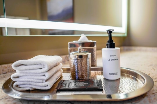 Khách sạn 5 sao: 6 sai lầm phổ biến khiến bạn lãng phí