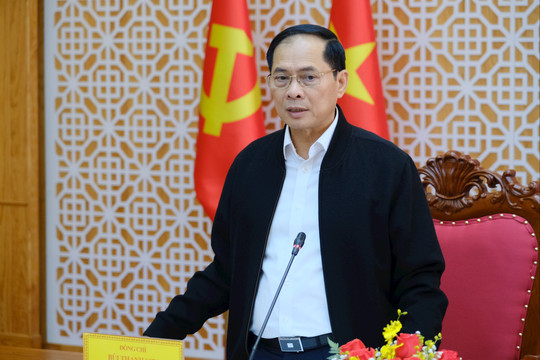 Tiếp tục rà soát, hỗ trợ kịp thời, đầy đủ cho người dân sau bão lũ