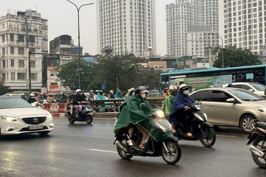 Thời tiết ngày 7/12: Áp thấp nhiệt đới gần Biển Đông, Bắc Bộ đêm và sáng trời rét