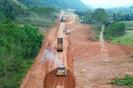 Thủ tướng yêu cầu đẩy nhanh tiến độ giải ngân vốn đầu tư công cuối năm