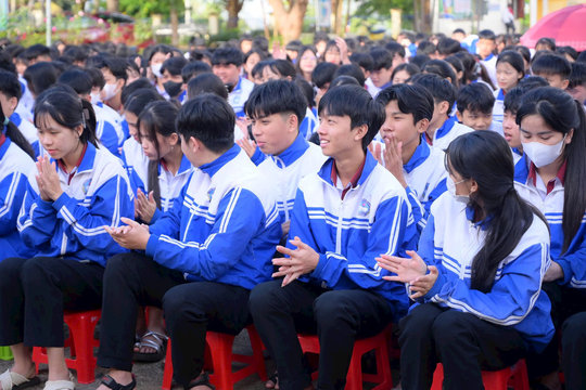 Nâng cao kiến thức phòng, chống HIV/AIDS cho giới trẻ
