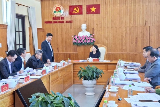 Đồng chí Lưu Văn Trung dự chỉ đạo Hội nghị kiểm điểm Ban Thường vụ Đảng ủy phường Lang Biang - Đà Lạt