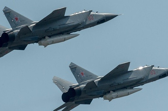 Nga phóng 27 tên lửa Kinzhal vào Ukraine trong tháng 11