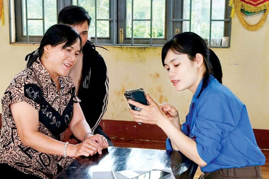 Ðẩy mạnh phát triển khoa học, công nghệ, đổi mới sáng tạo và chuyển đổi số
